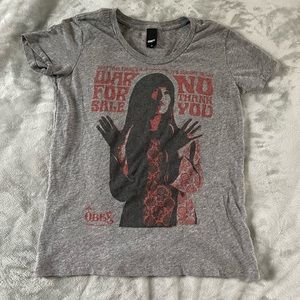 Cute Women’s Vintage Anti-War Obey T-shirt